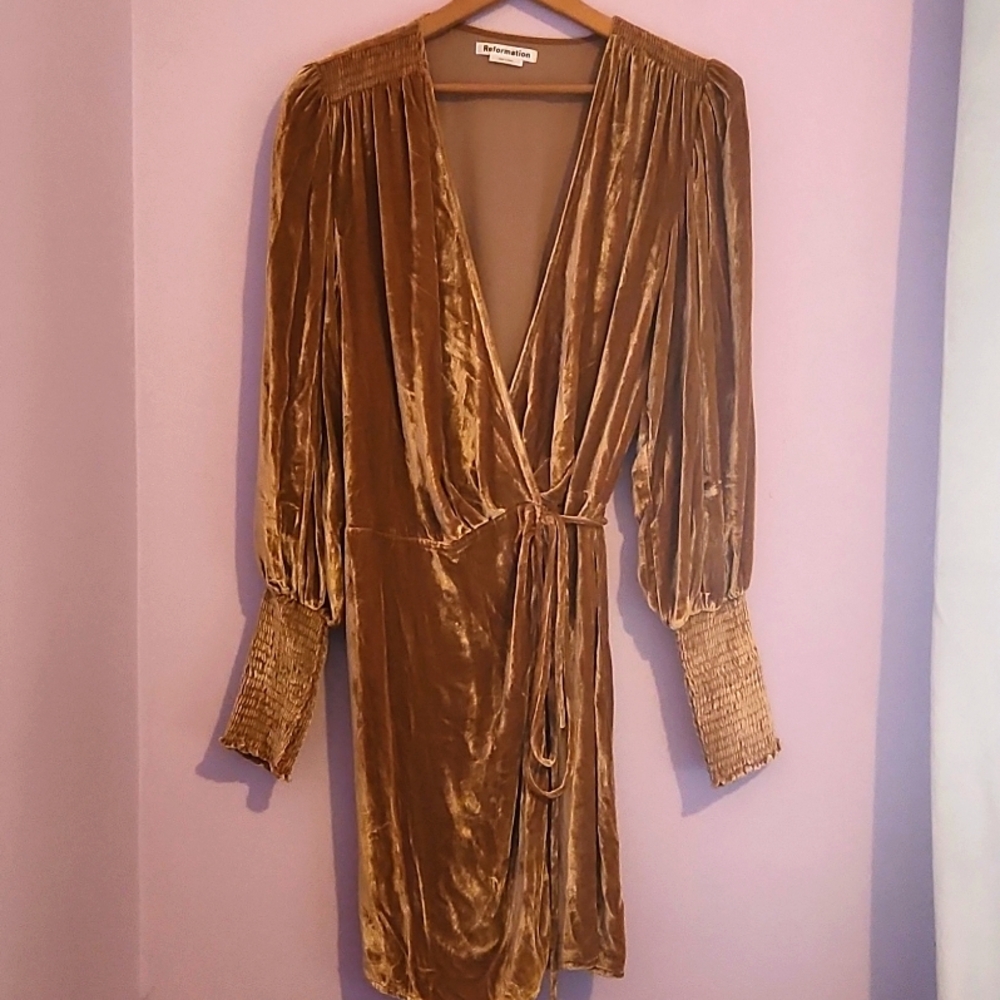 Reformation size L gold velvet wrap dress with flowy ruffled sleeves